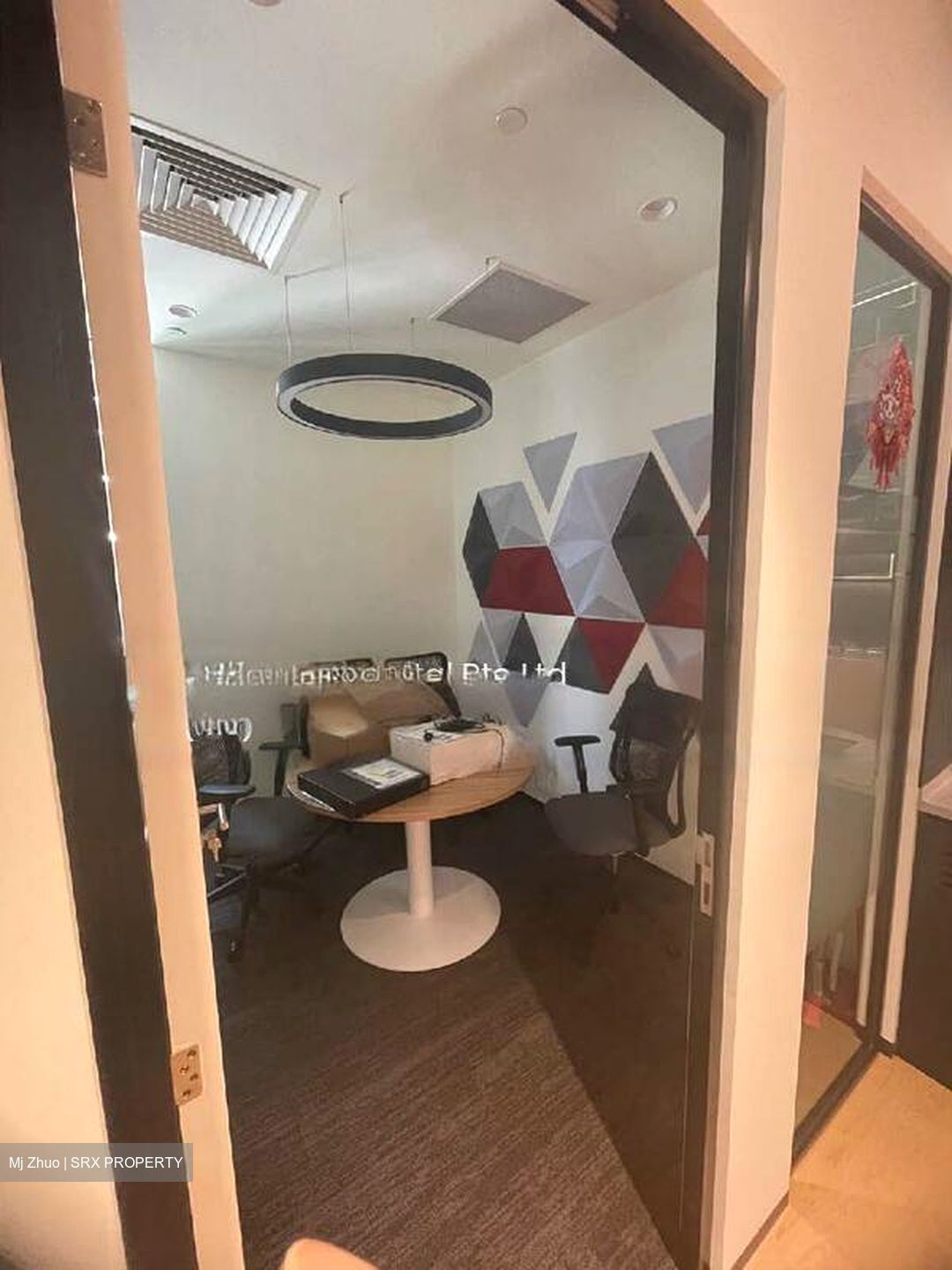 Tung Centre (D1), Office #498212511
